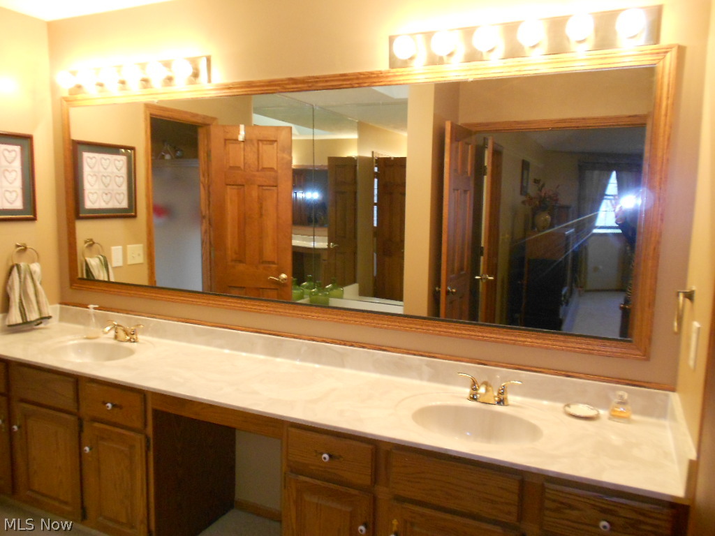 The Woods of the Western Reserve - Residential