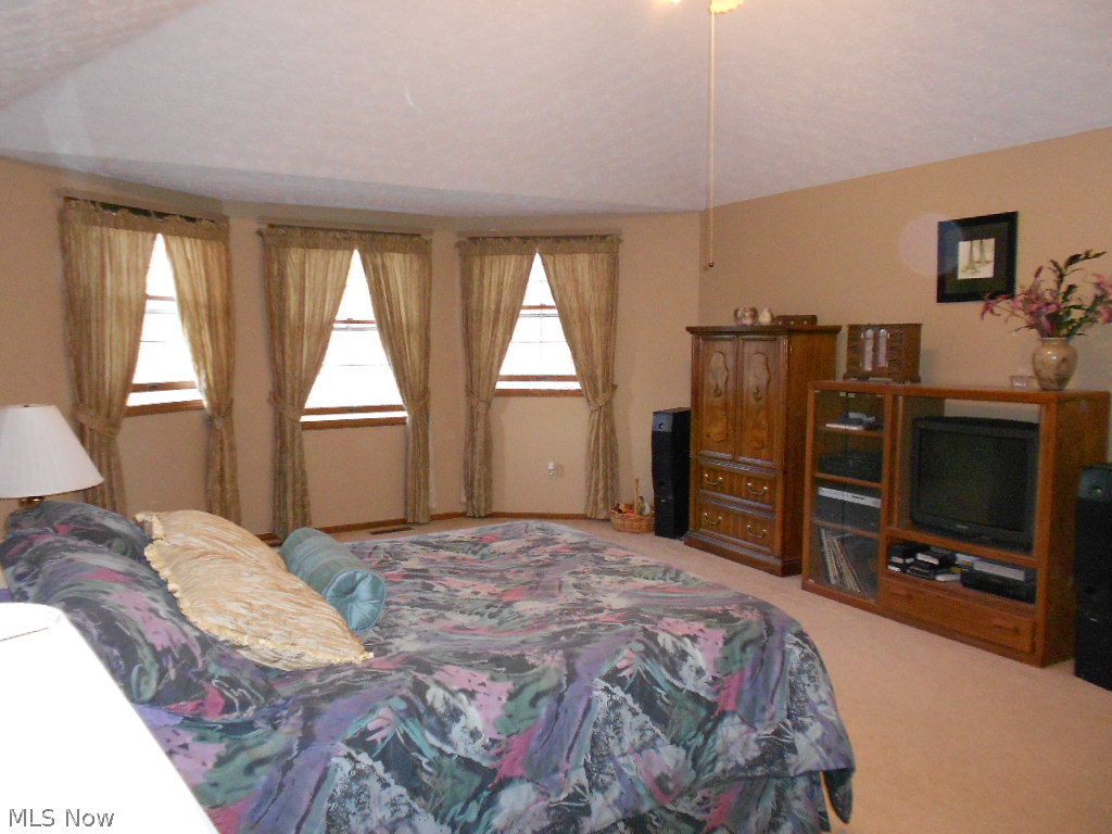 The Woods of the Western Reserve - Residential