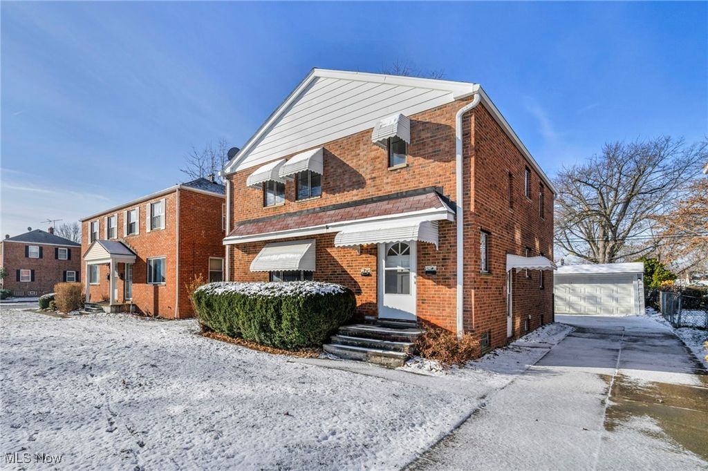 Photo of 420 E 222nd Street #1, Euclid, OH 44123 (MLS # 5181396)