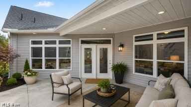 The Courtyards at New Seasons - Residential
