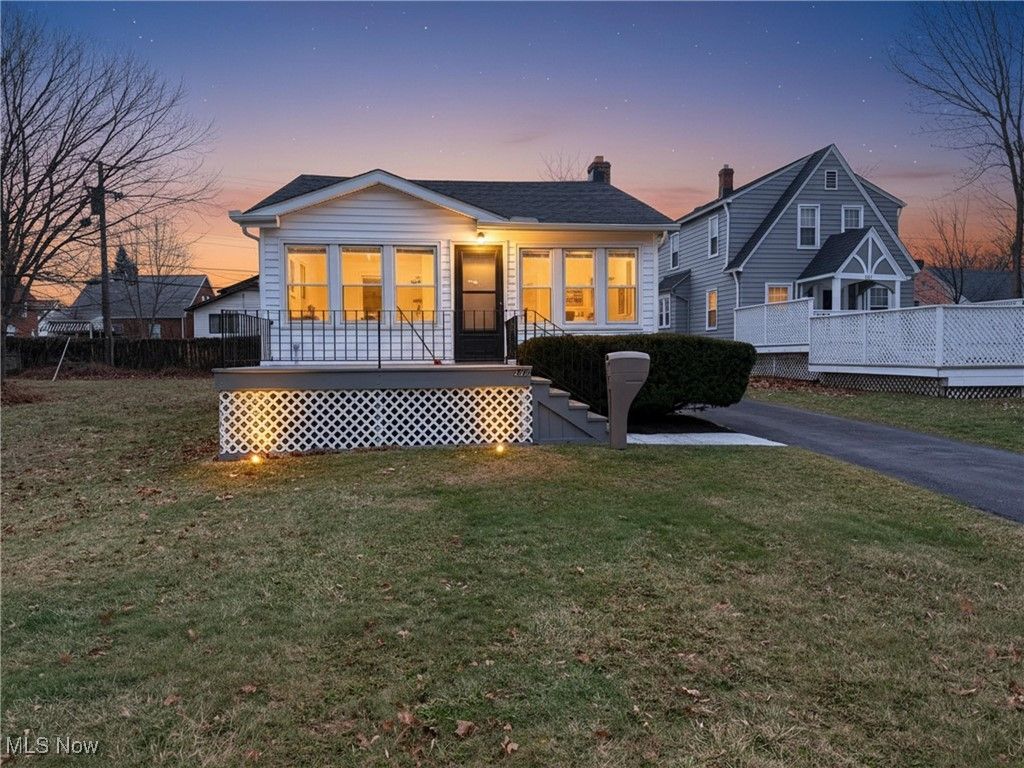 Photo of 647 Voelker Avenue, Euclid, OH 44123 (MLS # 5178245)