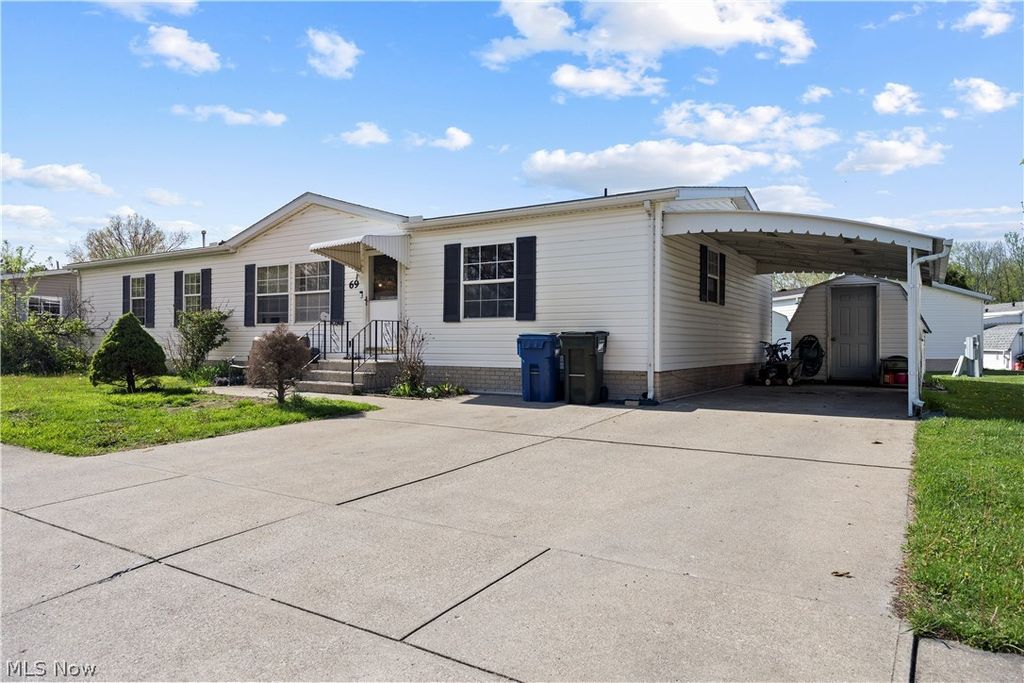 Photo of 69 Mirage Avenue, Amherst, OH 44001 (MLS # 5204279)