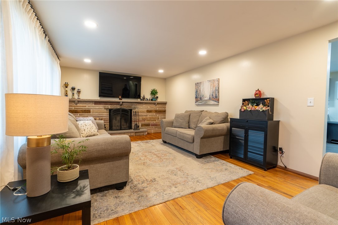 Lake Plaza - Residential