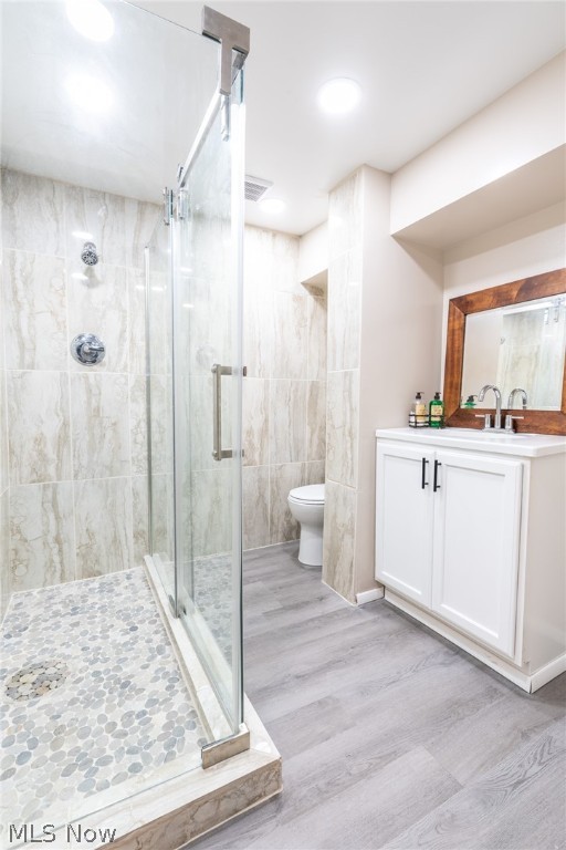 Lake Plaza - Residential