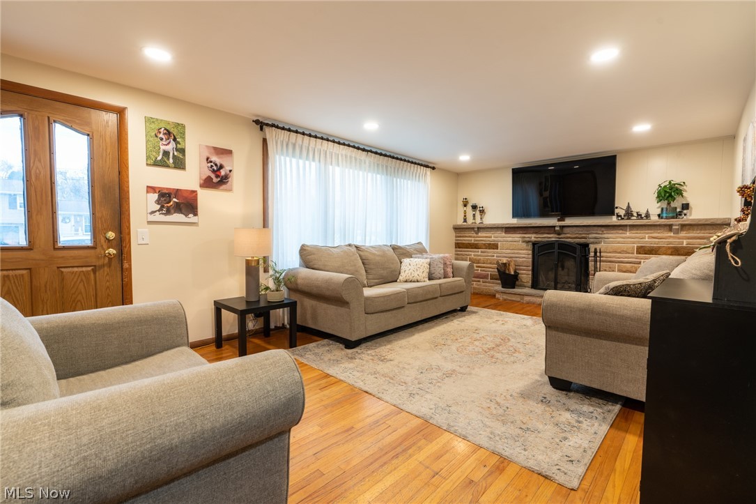 Lake Plaza - Residential