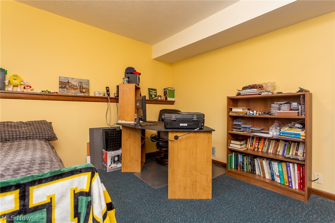 Slimans Middle Rdg Allotment - Residential