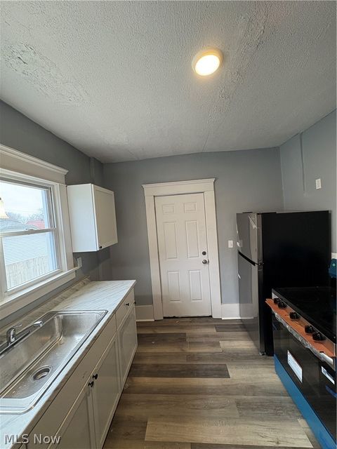 Tiny photo for 918 Lovers Lane, Akron, OH 44306 (MLS # 5187655)