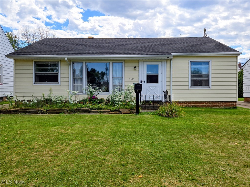 Welcome to this 3-bedroom Ranch in the heart of Parma! With a little TLC, you can transform this house into your dream home or a fantastic rental property. This home features a spacious living room, one full bath (remolded in 2019), and a nice size laundry room. A few upgrades include: Hot water tank (2021), HVAC (2019), Roof/Gutters (2010). Electric panel has been upgraded and kitchen appliances in 2019. Outside enjoy the convenience of a two car garage and a large covered patio. Seller is selling as-is, will not make repairs. Don't miss out on this great opportunity! Schedule a showing today and bring your renovation ideas to life.