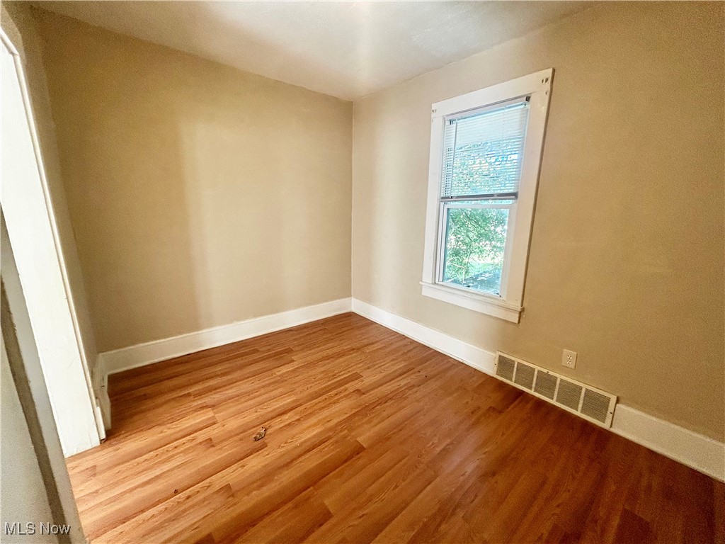 Cleveland Heights, Ohio 44105, United States, 2 Bedrooms Bedrooms, ,1 BathroomBathrooms,Residential,Active,157972