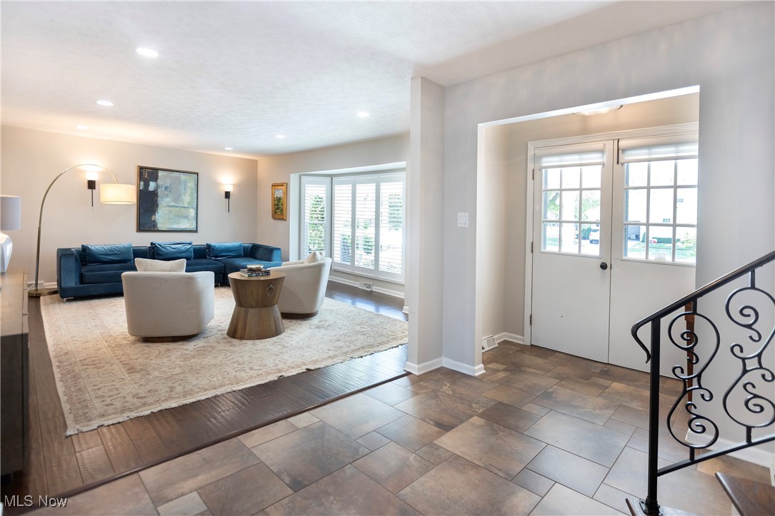 198 Plymouth Drive