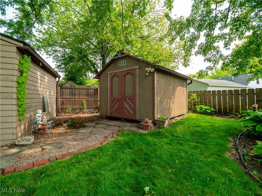 1241 Cedar Drive, Lorain, Ohio image 27