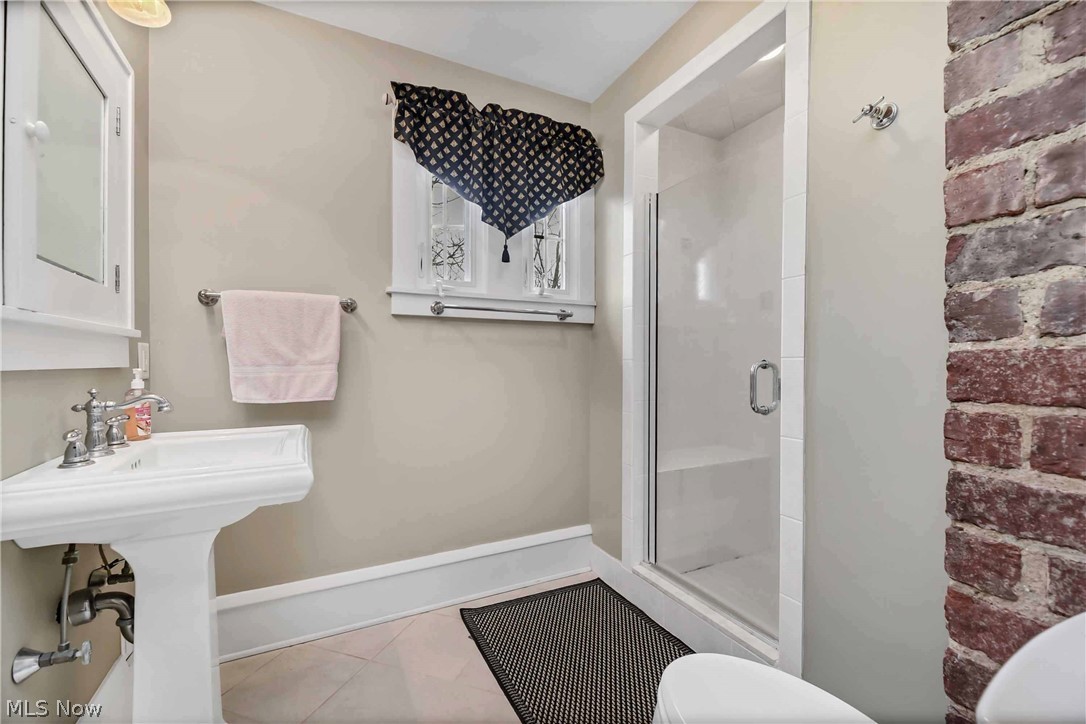 Canton - Commercial Sale