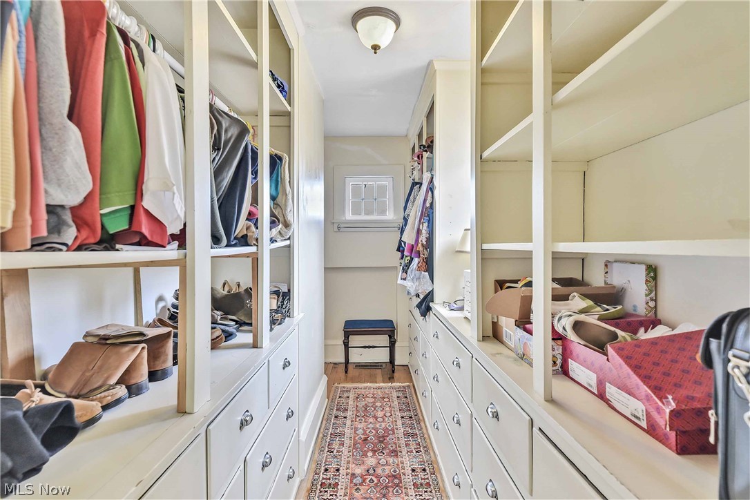 Canton - Commercial Sale