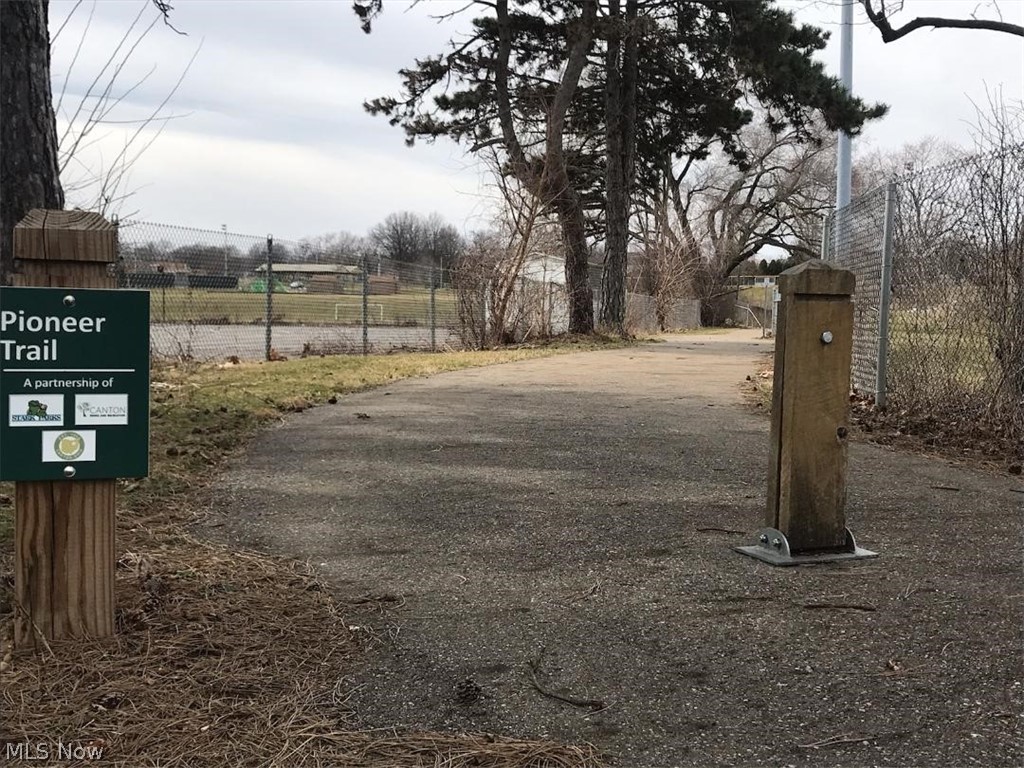 Canton - Commercial Sale