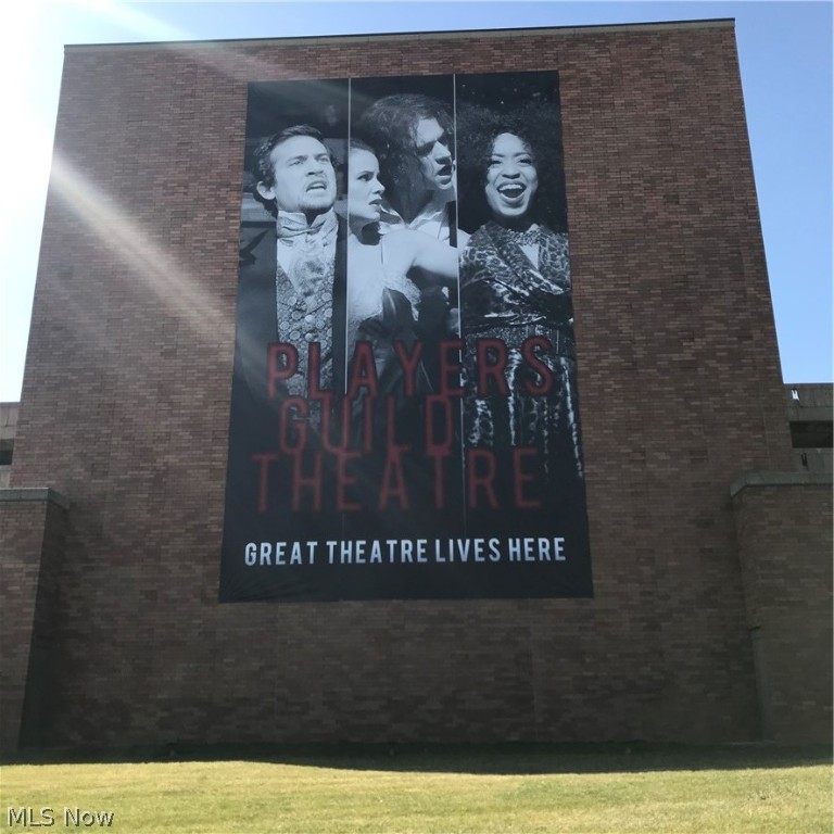 Canton - Commercial Sale