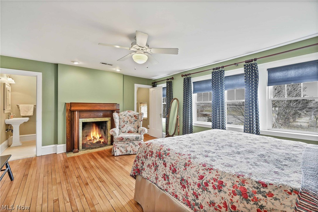 Canton - Commercial Sale