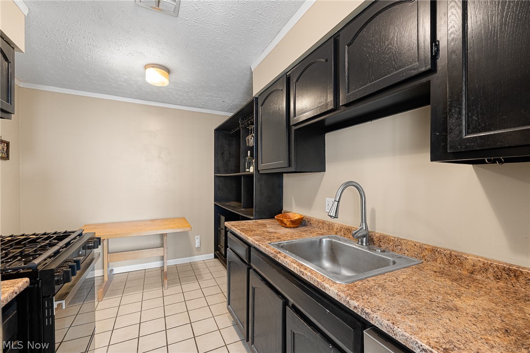 Carlyle Condo - Residential