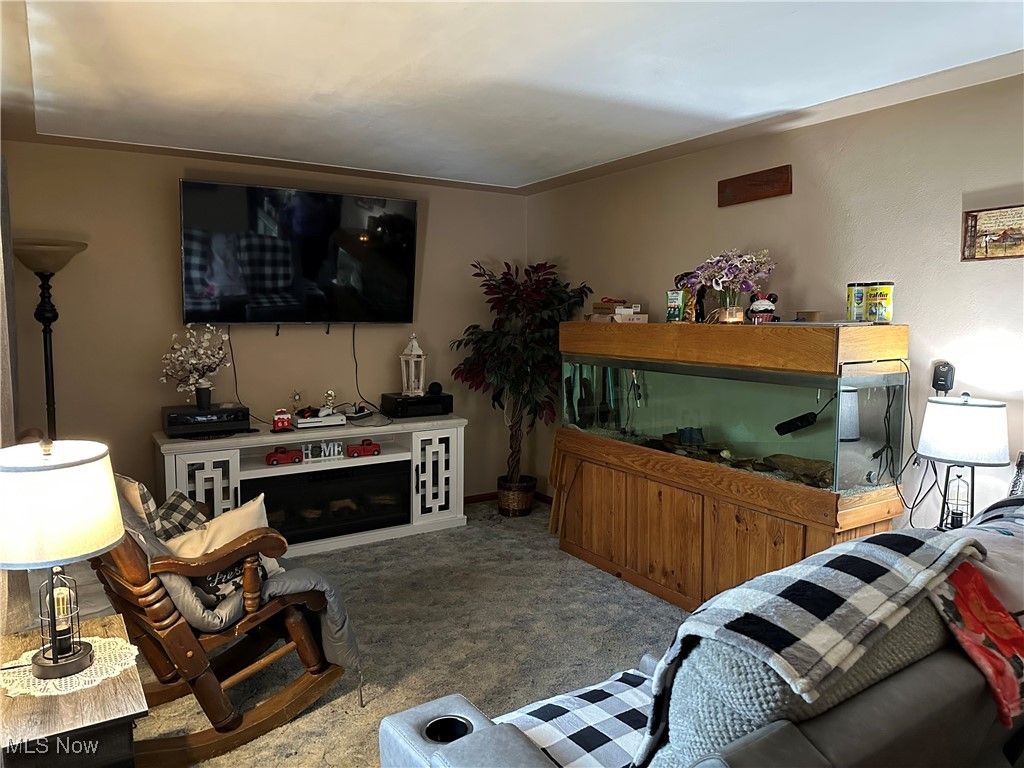 Photo of 1519 Maine Avenue, Lorain, OH 44052 (MLS # 5168712)