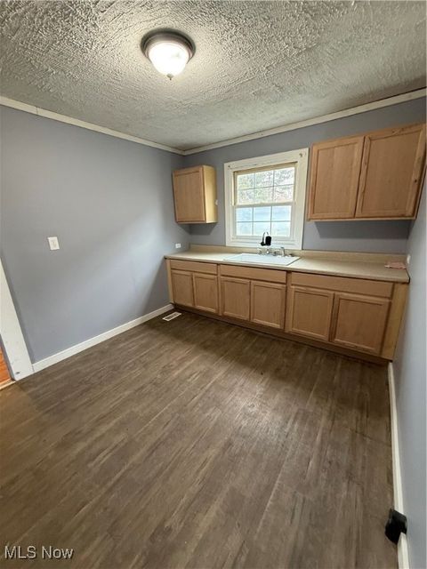 Tiny photo for 714 Chester Street, Zanesville, OH 43701 (MLS # 5181219)