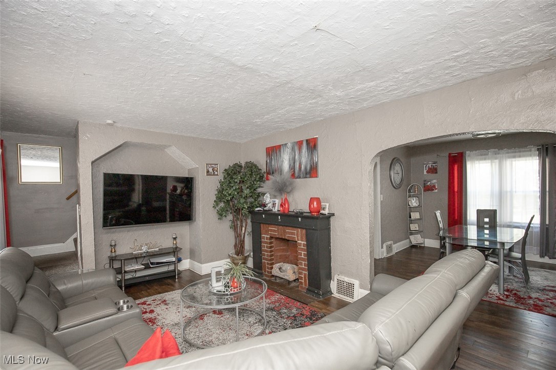 Conger Helper Realty Companys - Residential