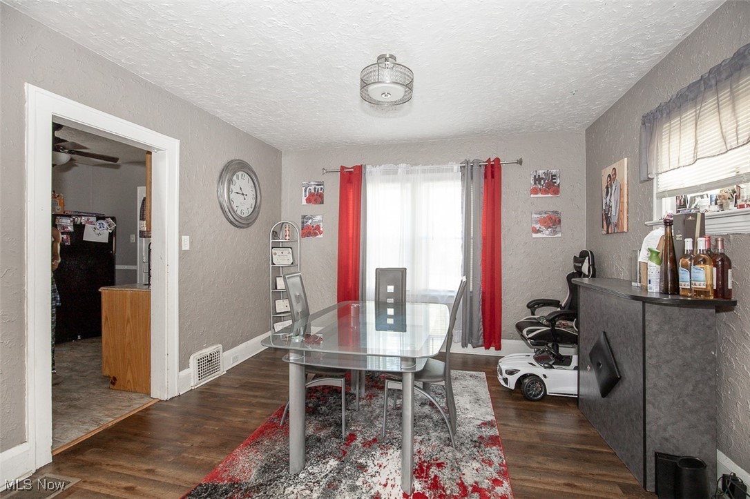 Conger Helper Realty Companys - Residential