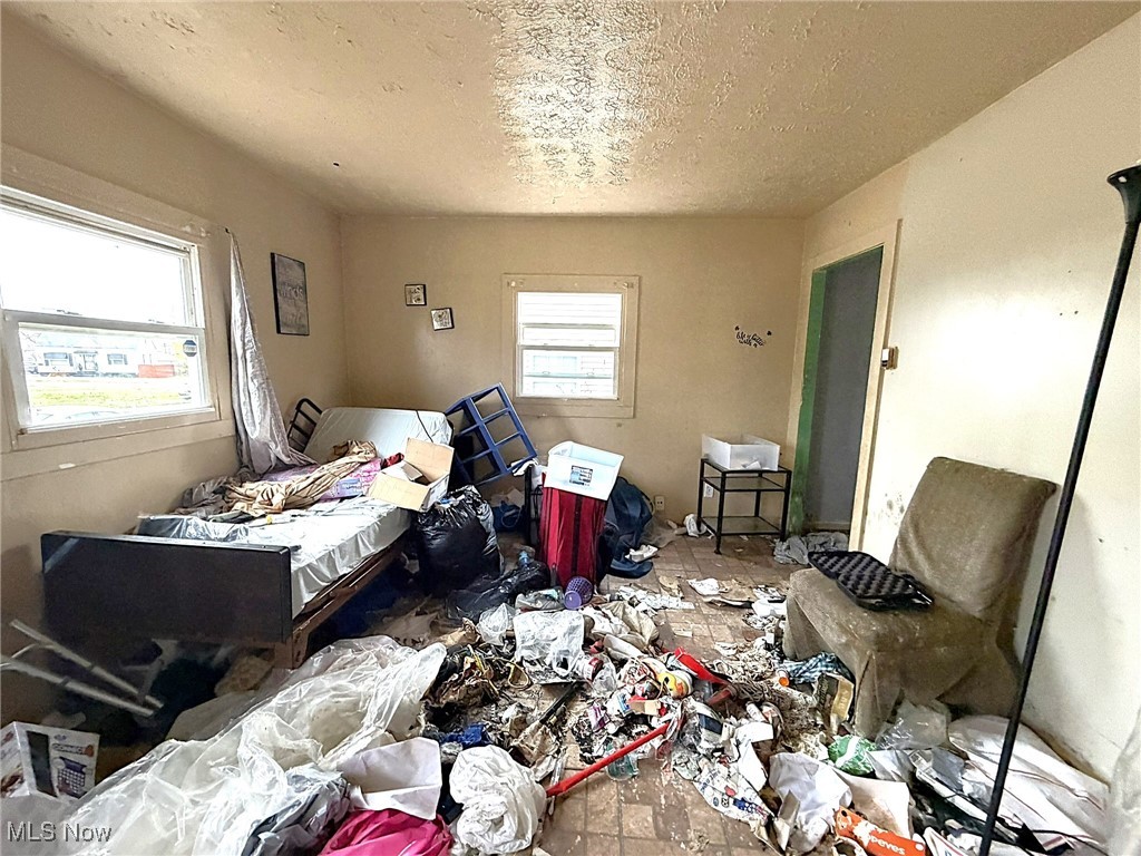 Lee Miles - Residential