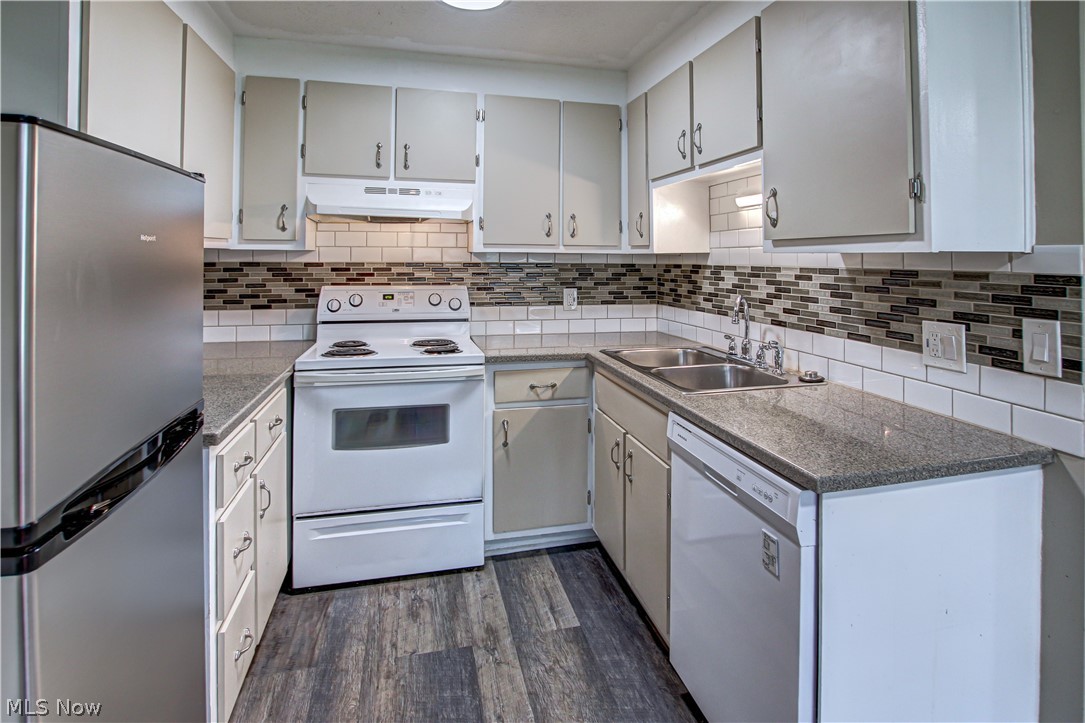 Huntington Park - Residential