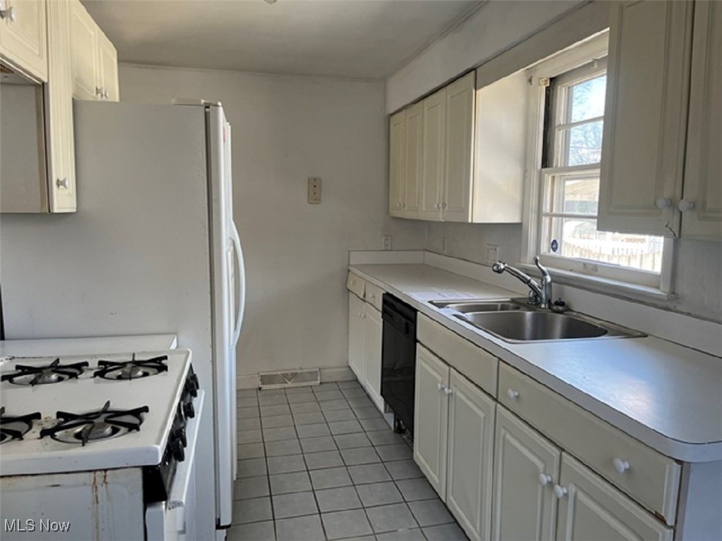 432 Smith Street, Niles, Ohio image 4