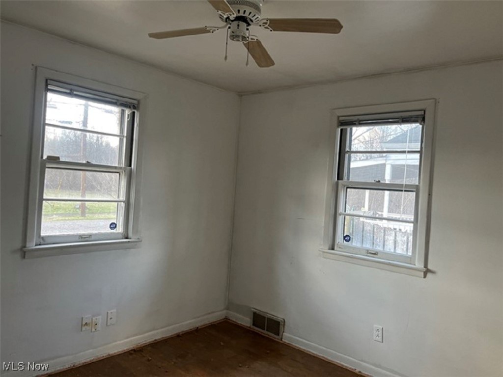 432 Smith Street, Niles, Ohio image 7