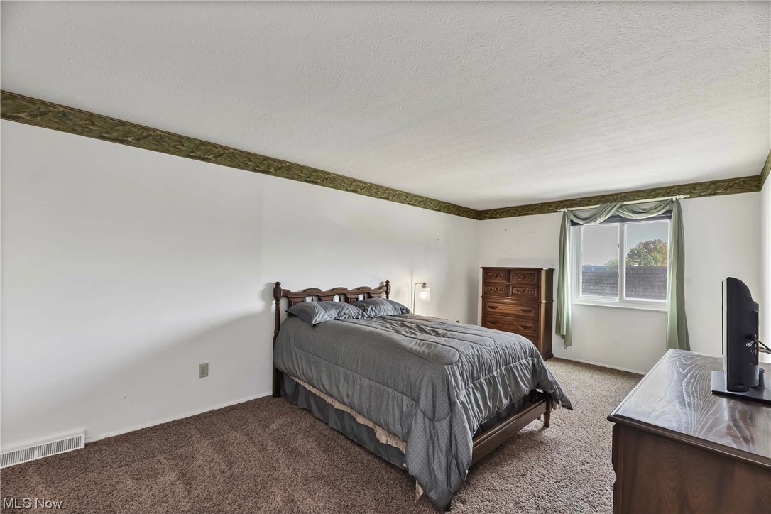 Pinecrest - Residential