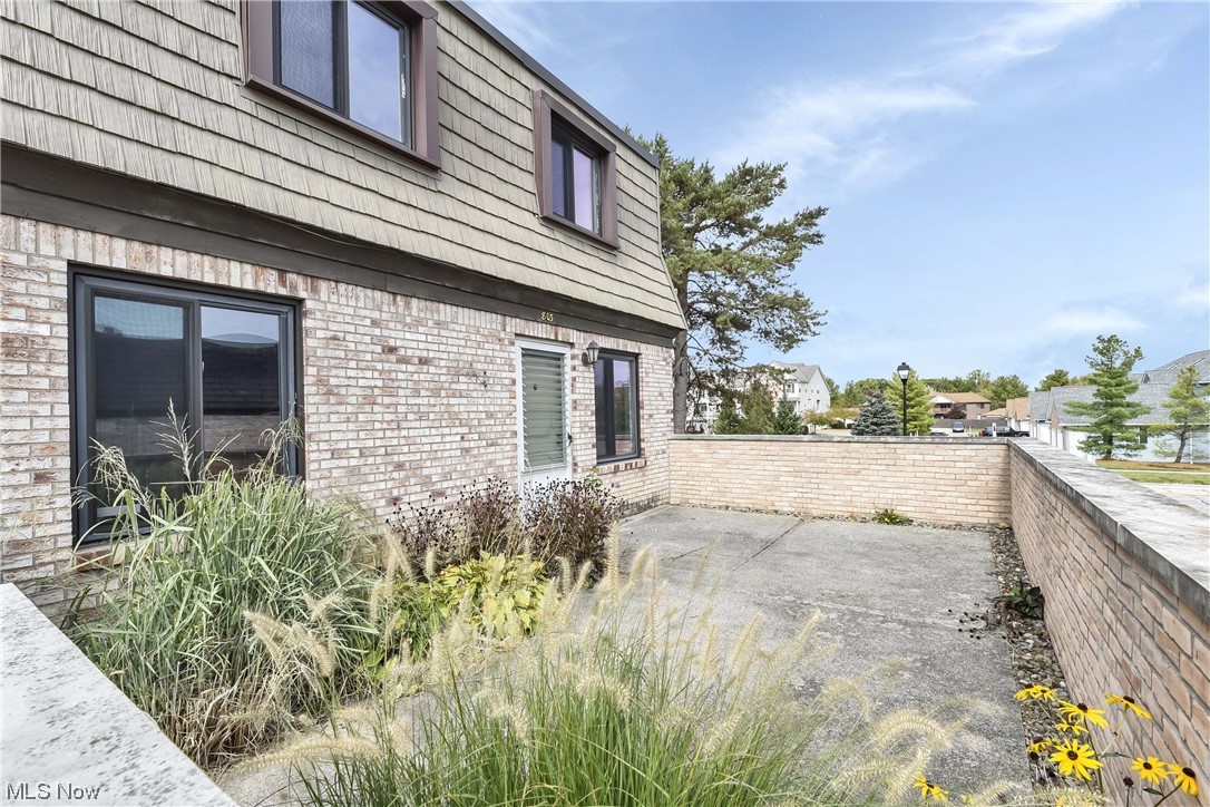 Pinecrest - Residential