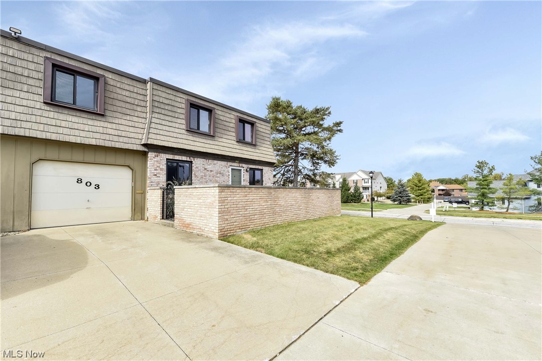 Pinecrest - Residential