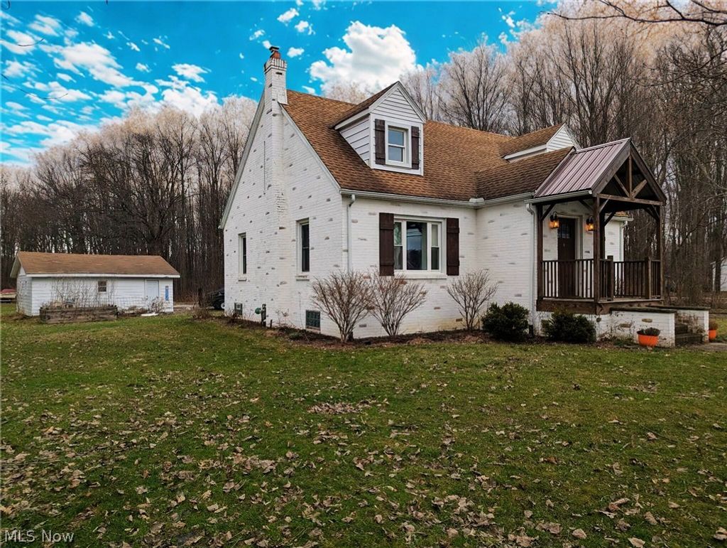 Photo of 13849 Painesville Warren Road, Leroy, OH 44077 (MLS # 5187503)