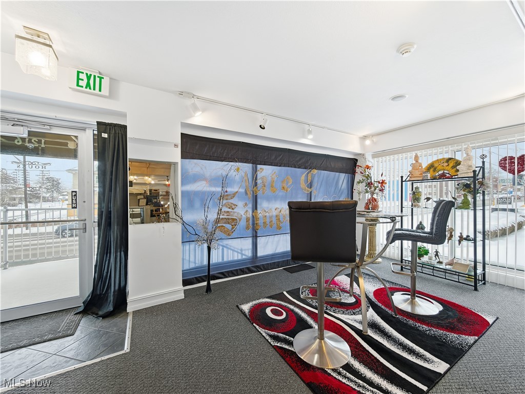 Golf Gardens - Commercial Sale