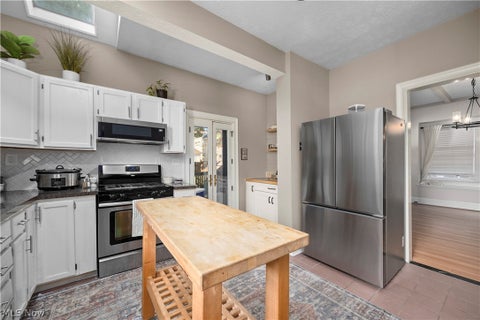 Tiny photo for 1567 Wyandotte Avenue, Lakewood, OH 44107 (MLS # 5255478)