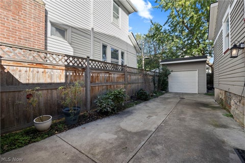 Tiny photo for 1567 Wyandotte Avenue, Lakewood, OH 44107 (MLS # 5255478)