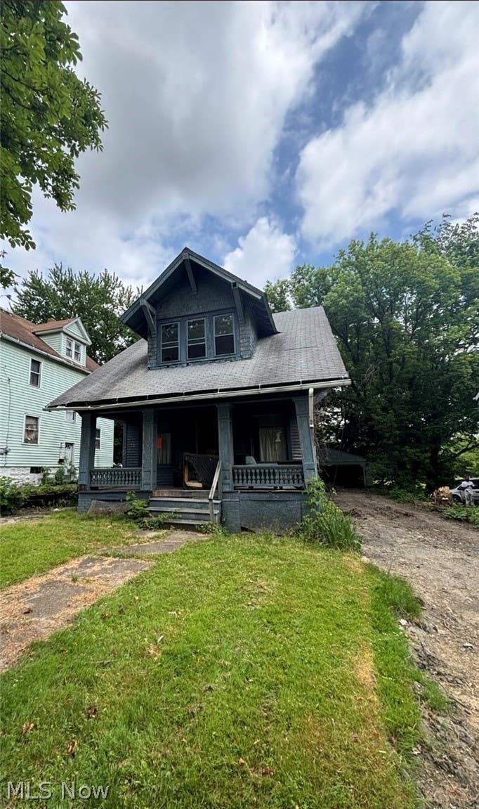 Photo of 40 W Woodbine Avenue, Youngstown, OH 44505 (MLS # 5217954)