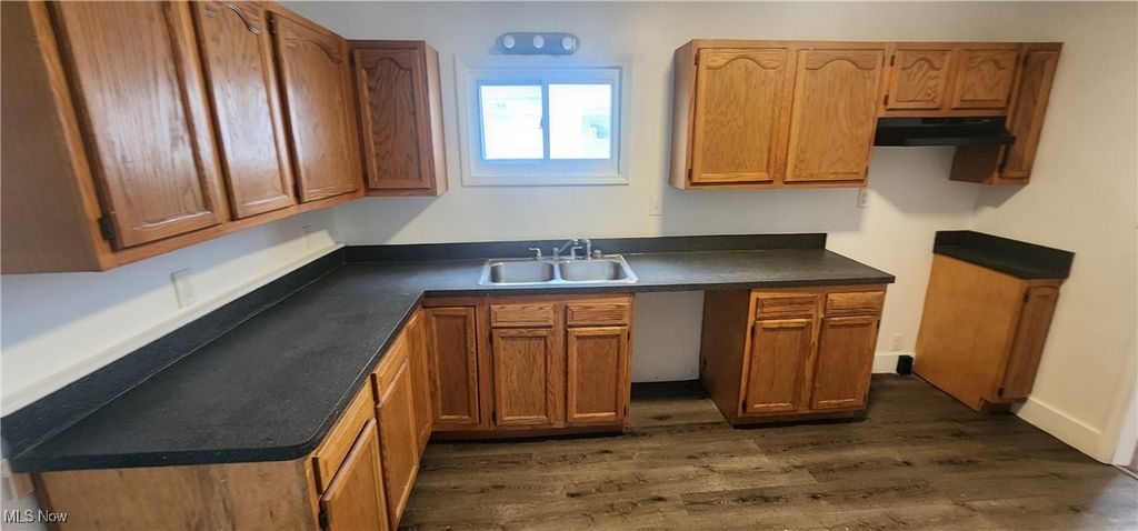 Photo of 3210 Montclair Avenue, Cleveland, OH 44109 (MLS # 5182655)