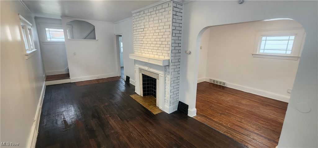 Photo of 3210 Montclair Avenue, Cleveland, OH 44109 (MLS # 5182655)
