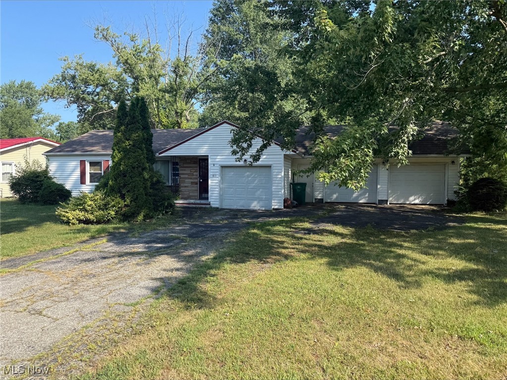 This is an ONLINE ONLY foreclosure sale. There are NO SHOWINGS. Deposit due by wire transfer within 48 upon conclusion . Cash deal; funding must take place within 30 days of confirmation of sale. 5% Buyer’s Premium shall apply. Subject to postponement and cancellation. Full terms and conditions at online registration.