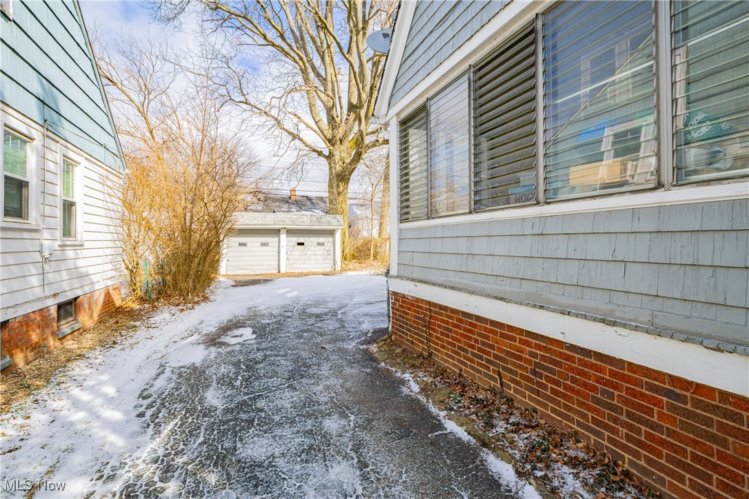 3827 Northampton Road, Cleveland Heights, Ohio image 2