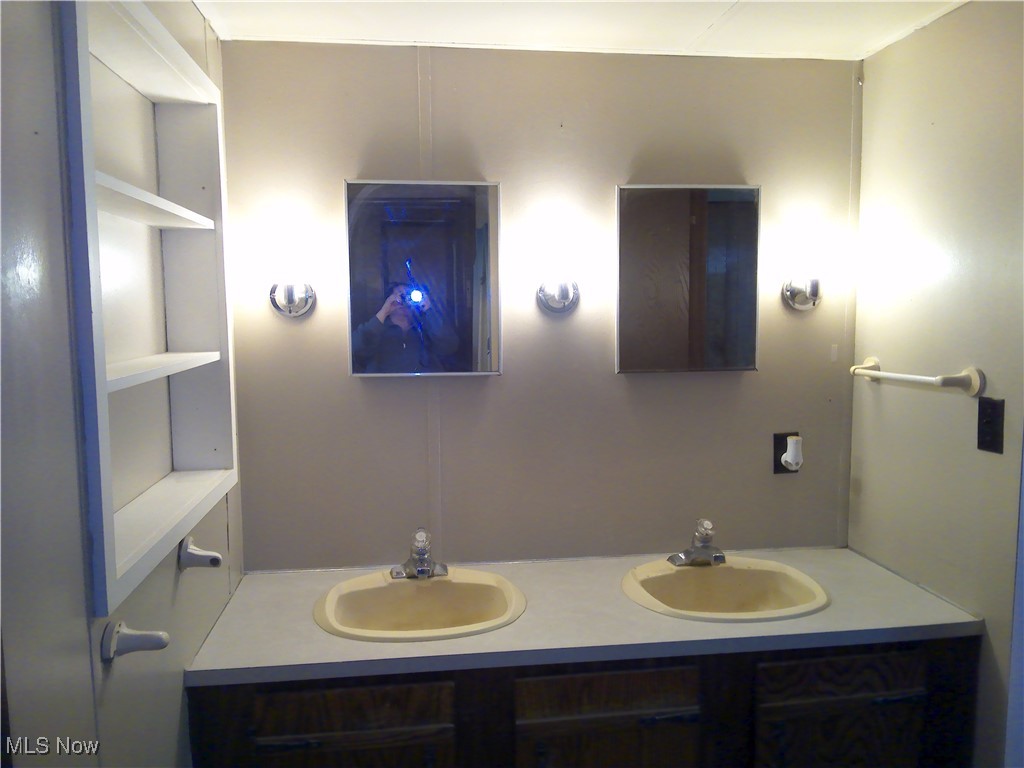 107 Thomas Boulevard, Massillon, Ohio image 21
