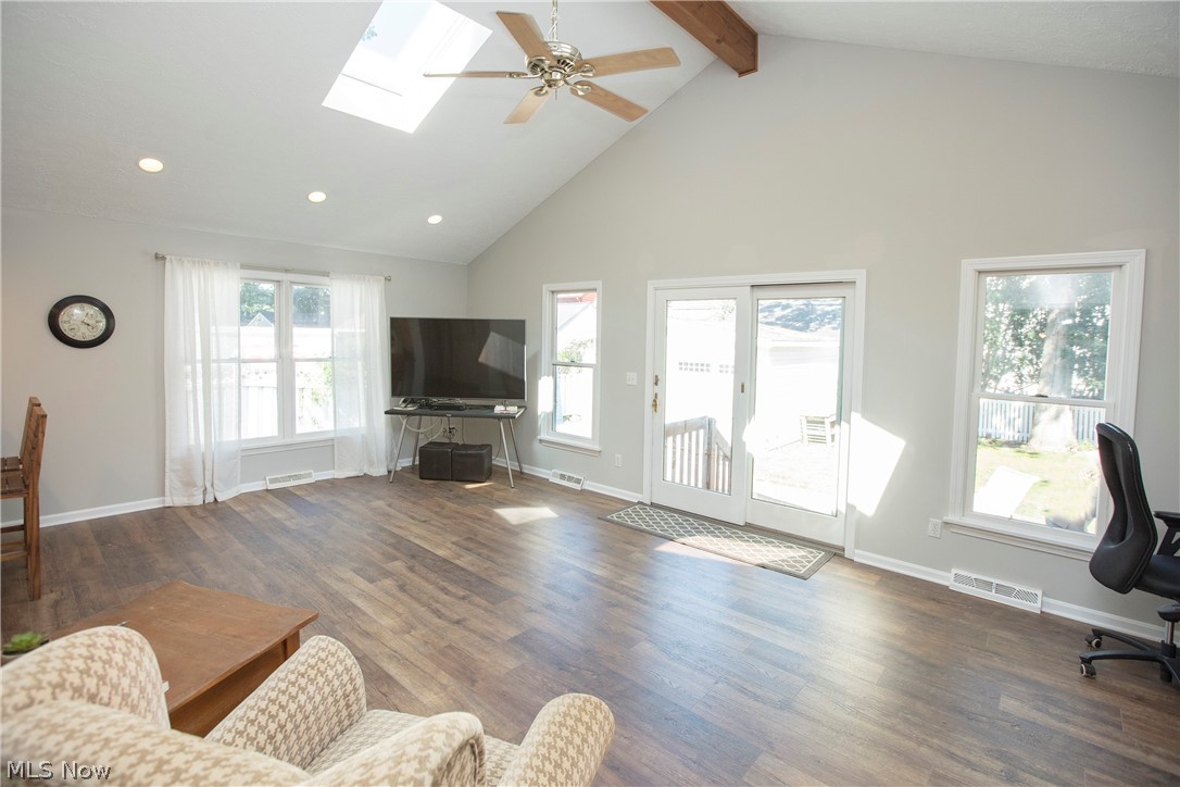 Beach Cliff 04 - Residential