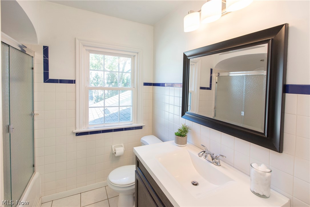 Beach Cliff 04 - Residential