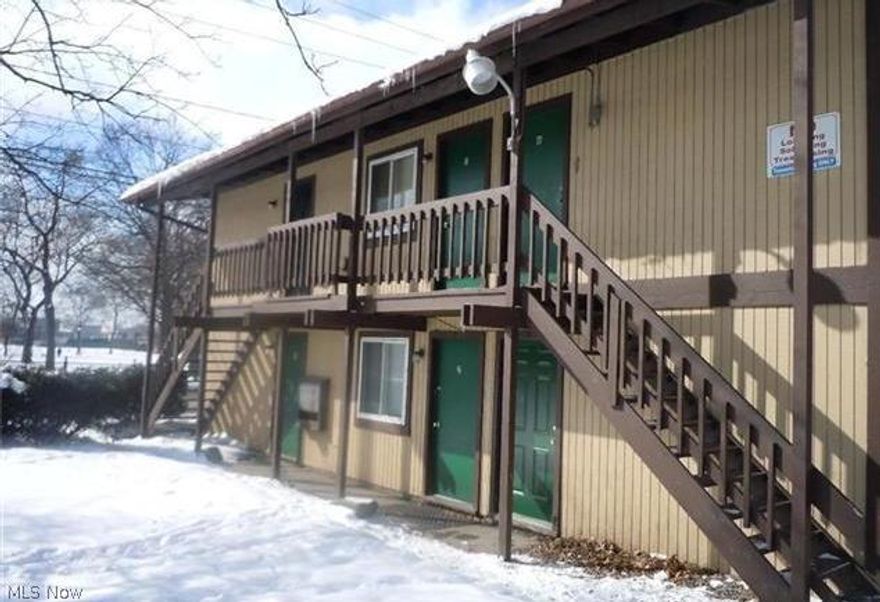 Nice, remodeled apartment with a patio and air conditioning. Close to the University of Akron and downtown with easy free-way access! Schedule your showing today!