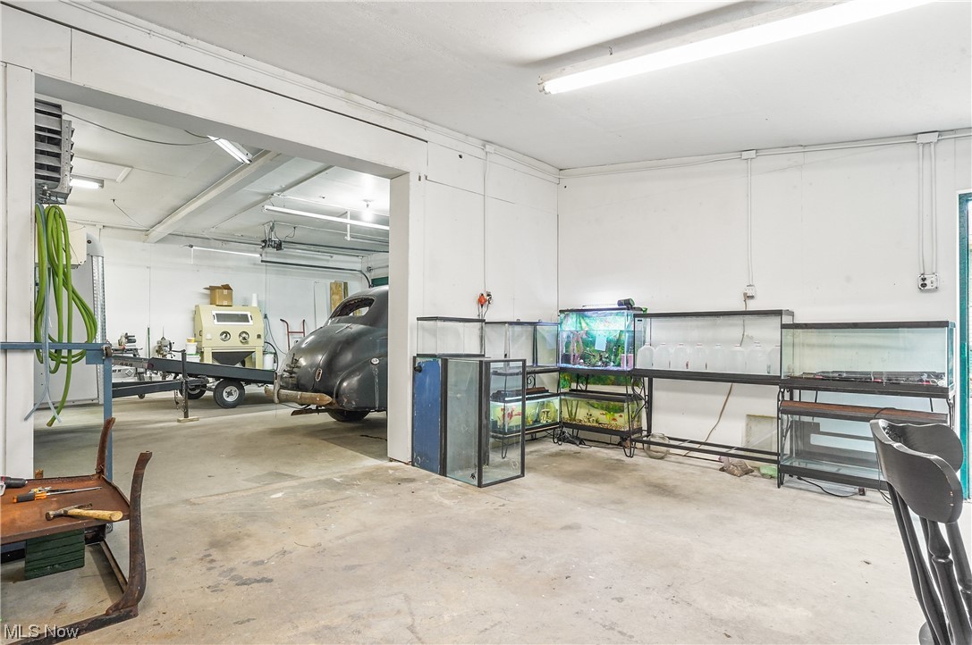 City/Canton - Commercial Sale