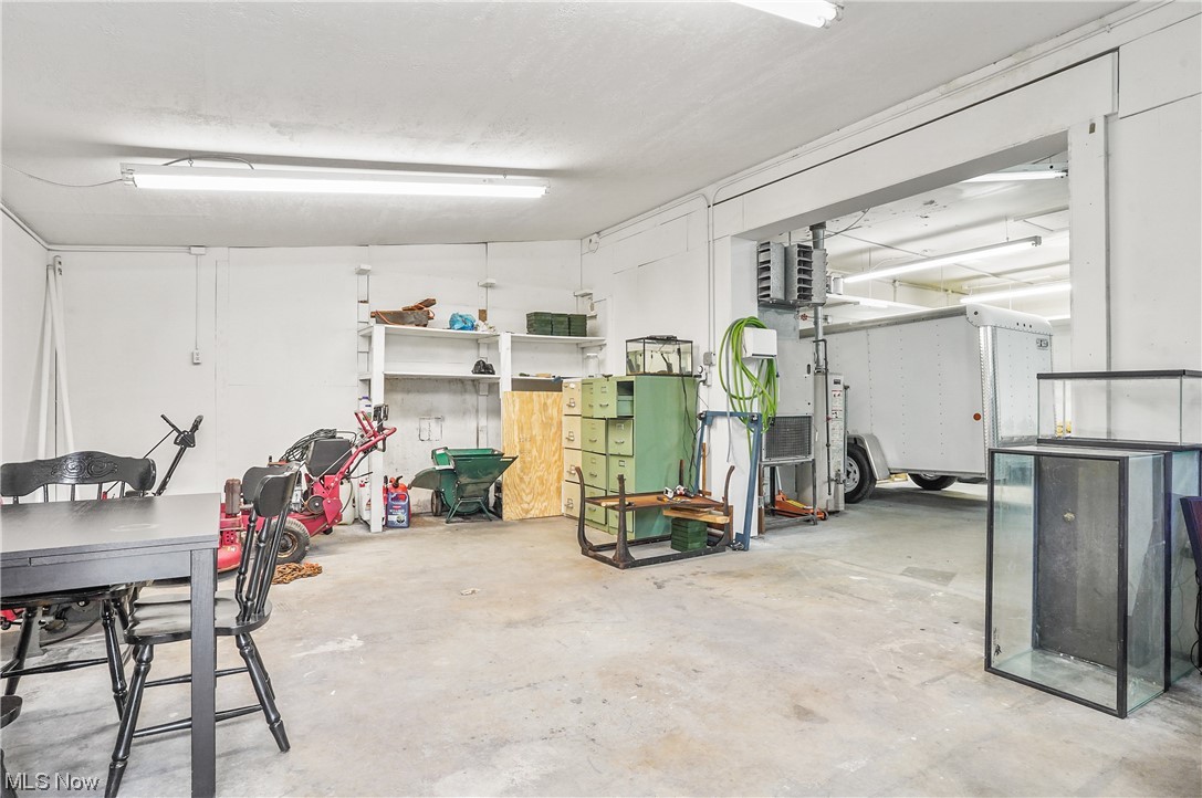 City/Canton - Commercial Sale