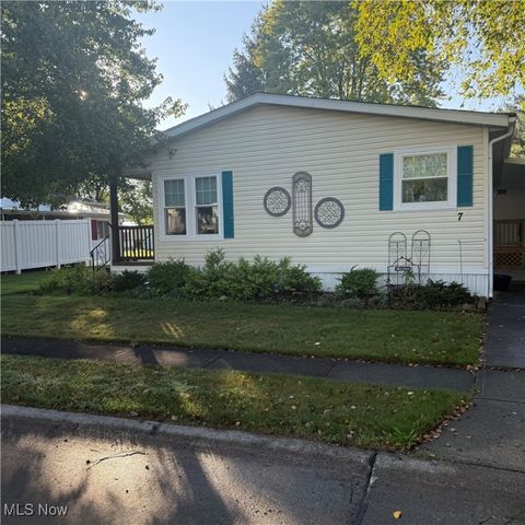 7 Symphony Street, Olmsted Twp, OH 44138 - #: 5135712