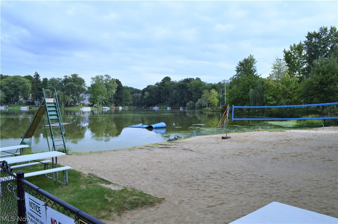 Willowdale Lake - Residential