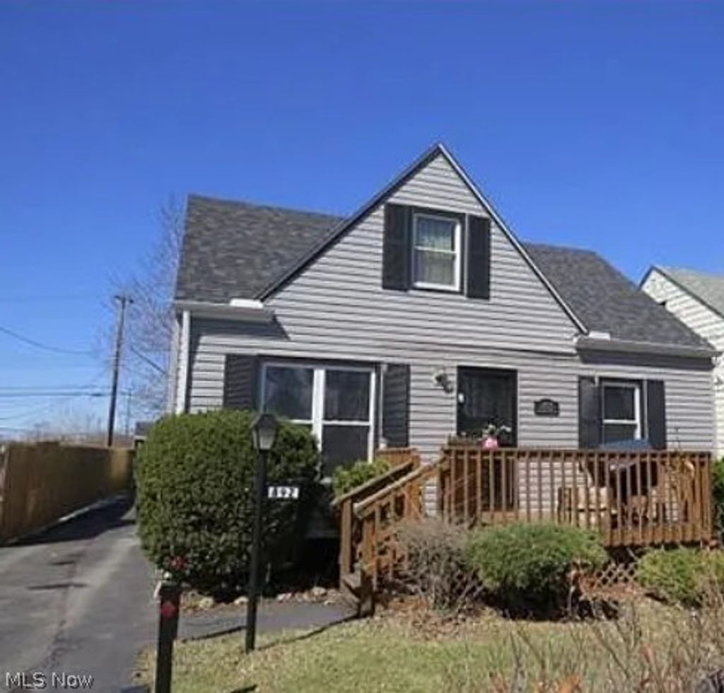 Photo of 892 E 139th Street, Cleveland, OH 44110 (MLS # 5188439)